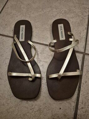 Steve Madden Jannesa flat sandal - gold